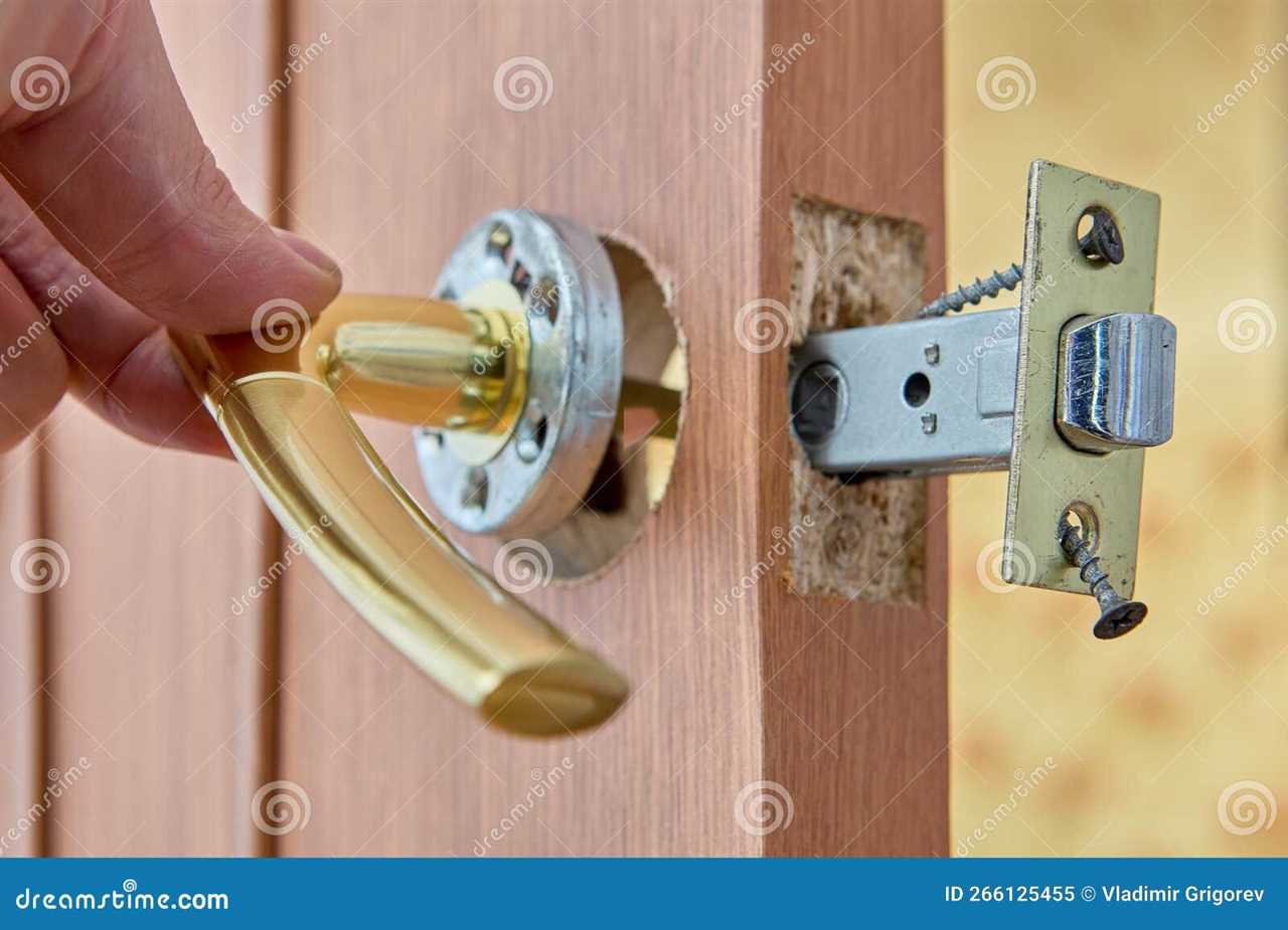 Een deurknop installeren
