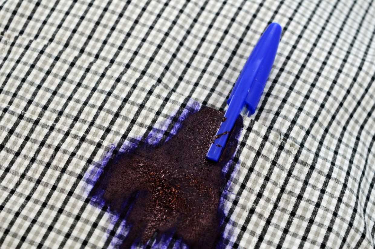 Verwijderen van inktvlekken uit katoenen kleding